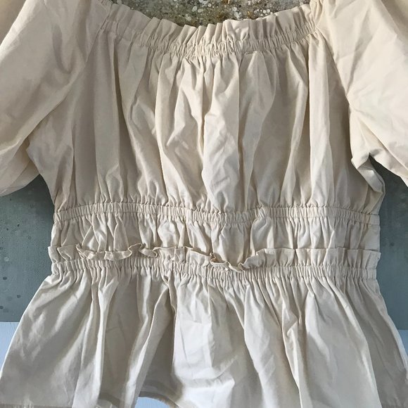 Moon River Tassel Puff Sleeve Top (NWT) - Picture 11 of 16